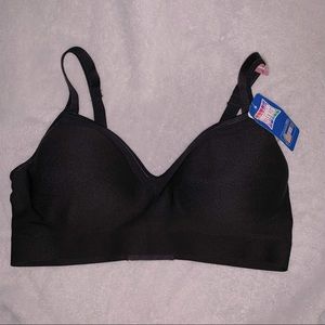 NWT Wire-free Hanes Bra